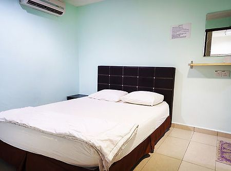 Hotel Sixty Six Malacca Extérieur photo